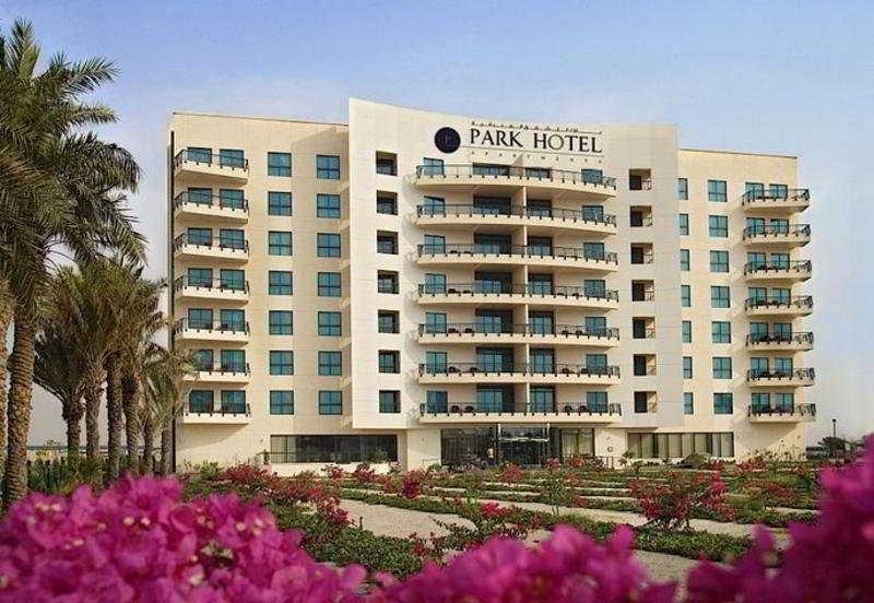 Park Apartments Dubai, An Edge By Rotana Hotel Exterior photo