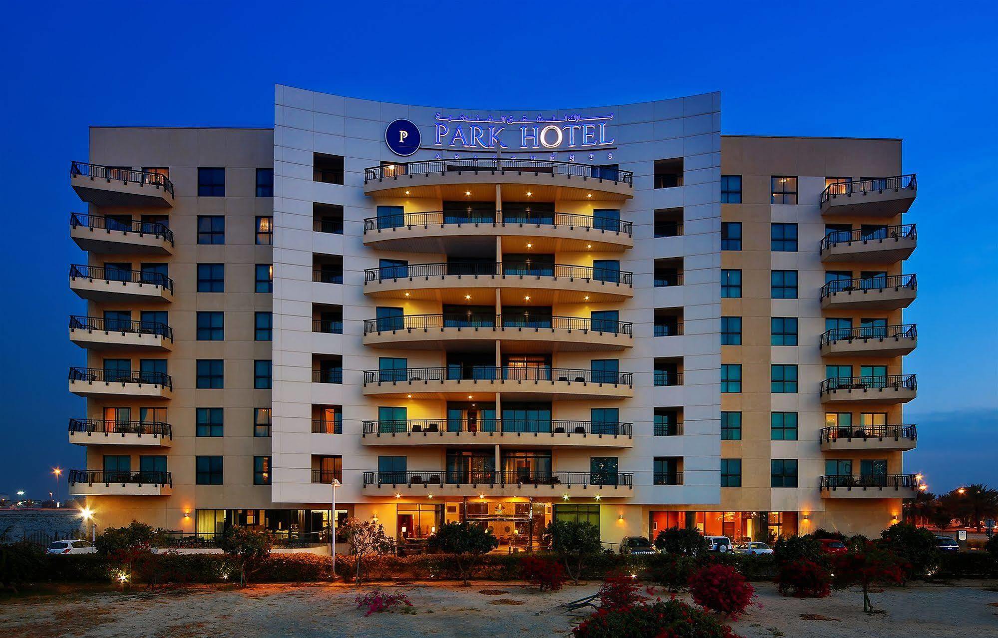 Park Apartments Dubai, An Edge By Rotana Hotel Exterior photo