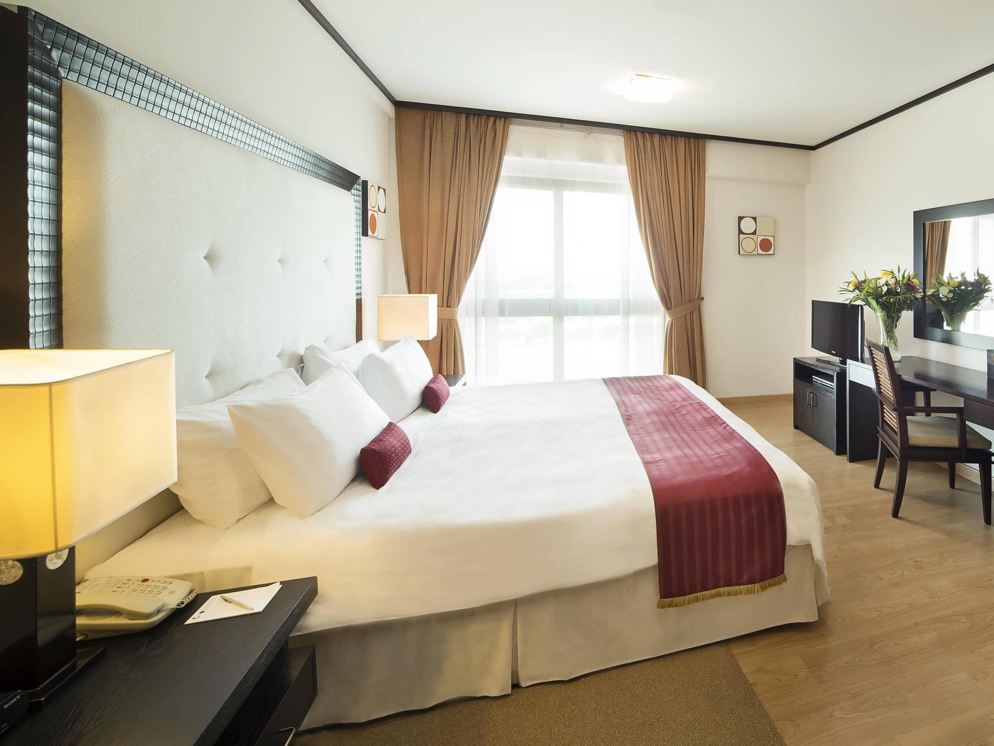 Park Apartments Dubai, An Edge By Rotana Hotel Exterior photo